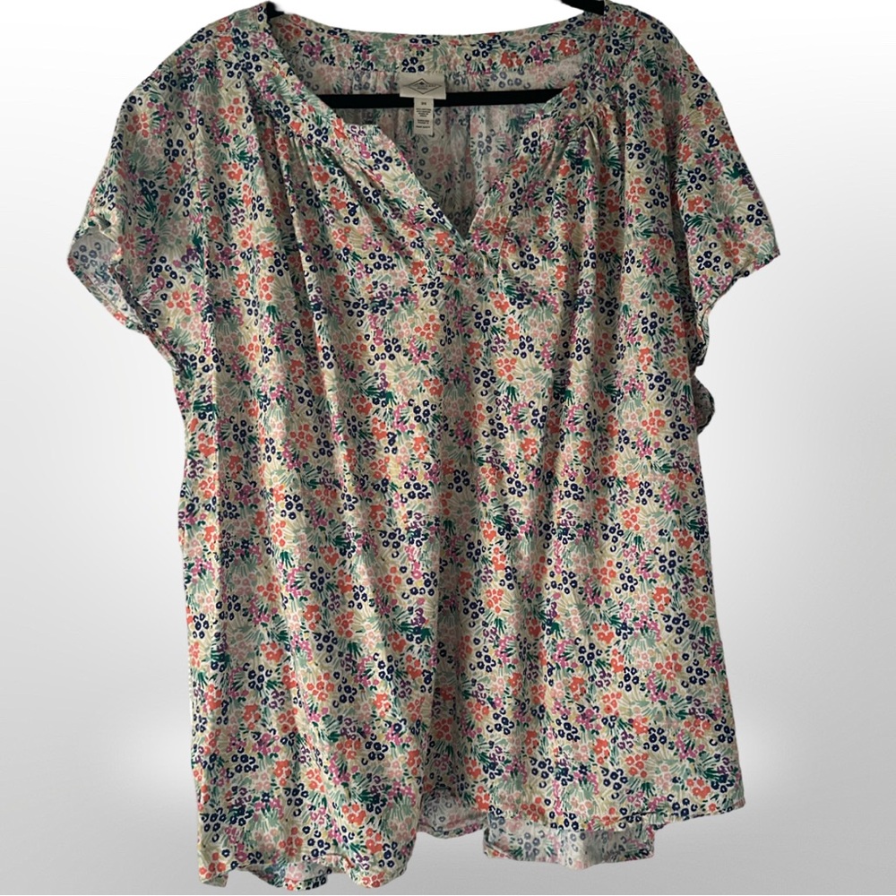 St. John’s Bay - Floral split neck top plus (3X)